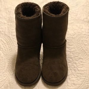 Classic Short Ugg Boots